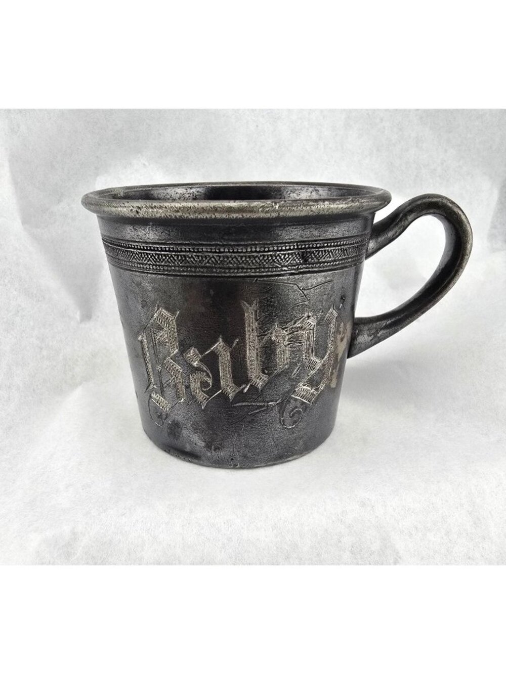 Antique Rockford Silverplate Co. Baby Cup Ornate Gothic Engraving Patina - Picture 1 of 15